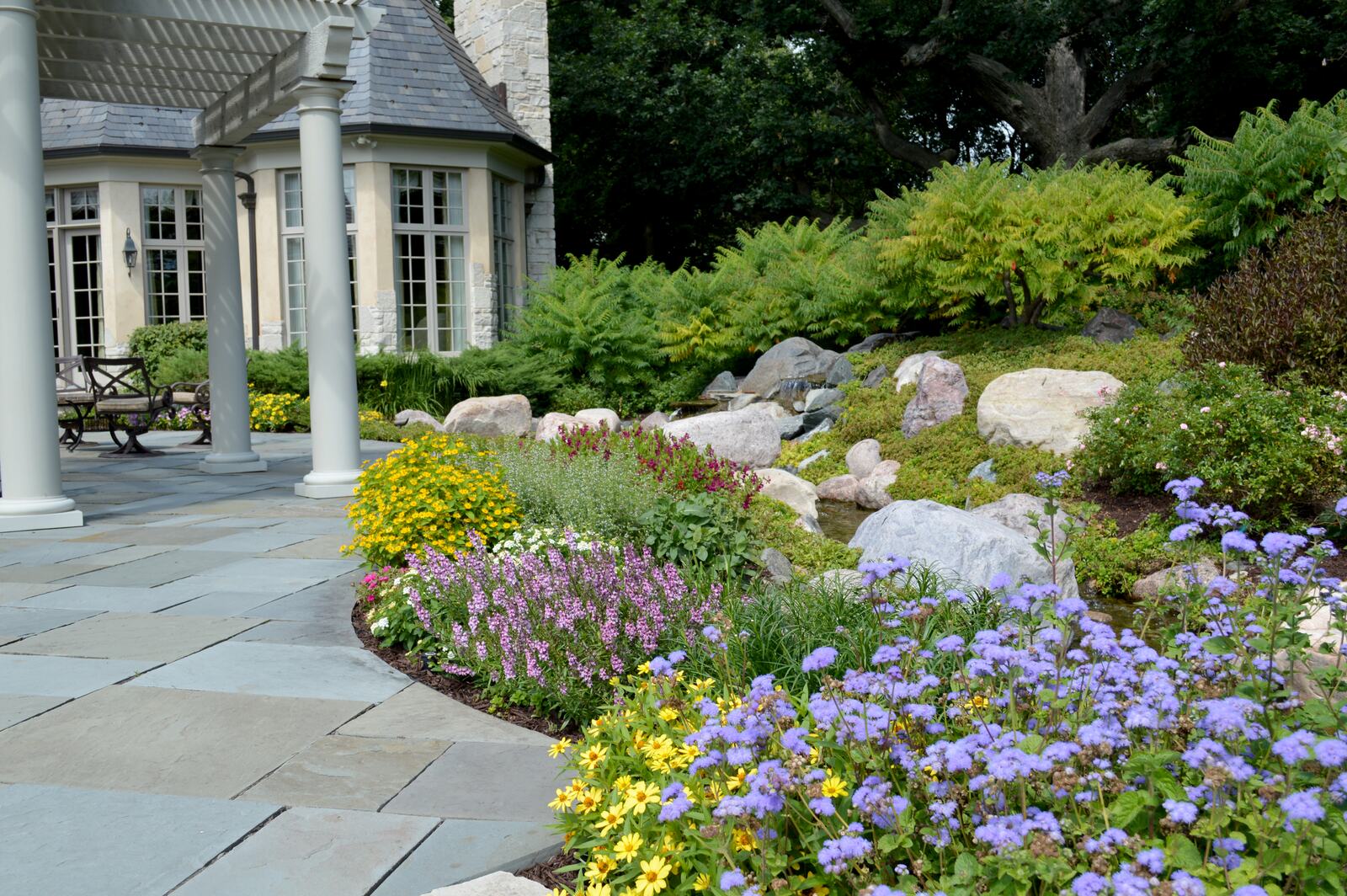 Landscape renovation — Green Grass Landscape, Chicago's western suburbs