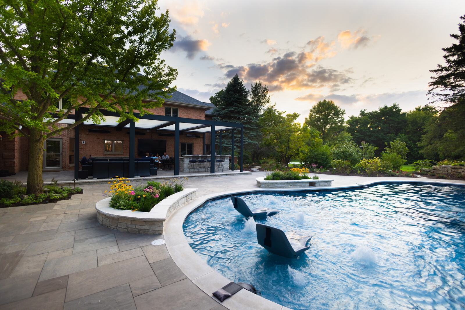FAQ — Green Grass Landscape, Chicago's western suburbs