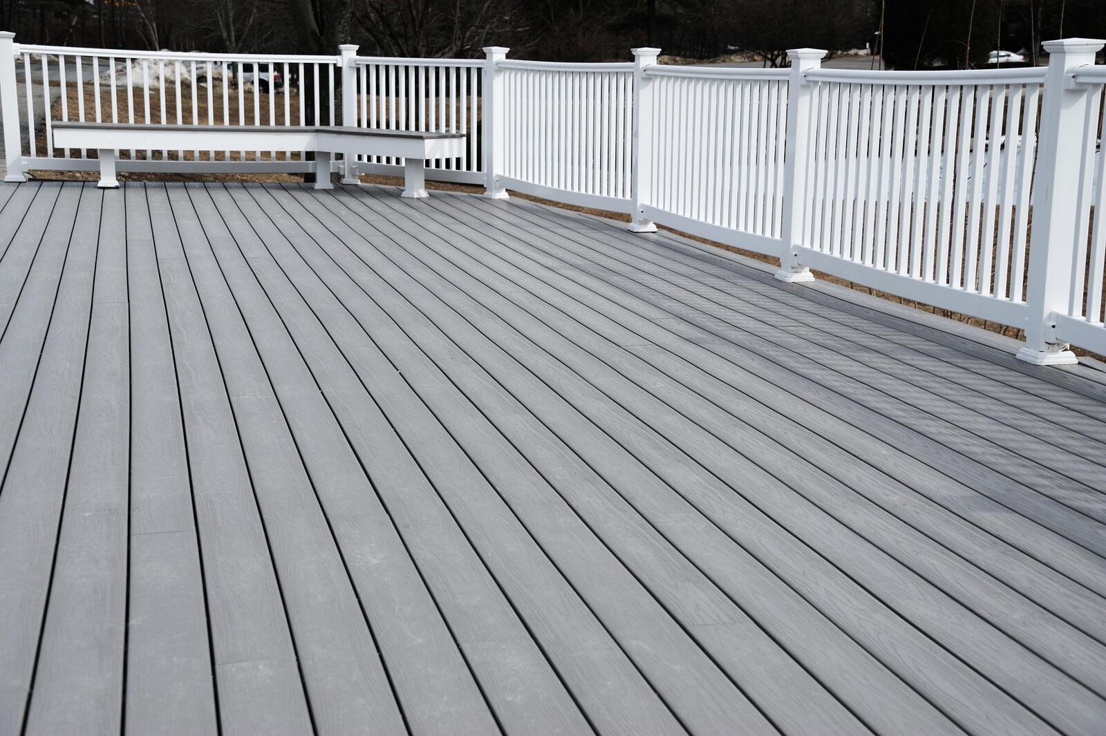 Custom deck construction — Green Grass Landscape, Chicago's western suburbs