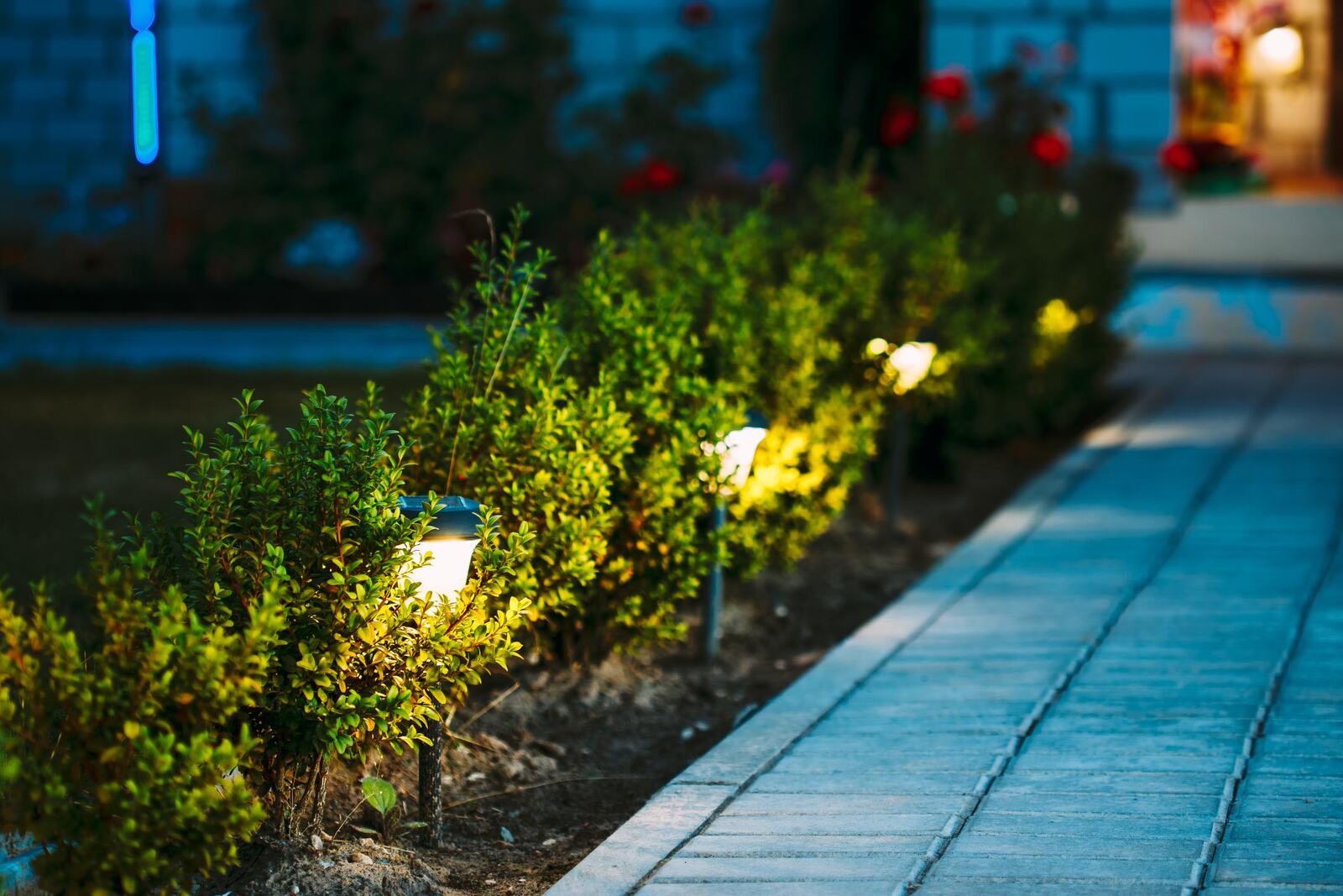 Outdoor lighting and audio installation — Green Grass Landscape, Chicago's western suburbs