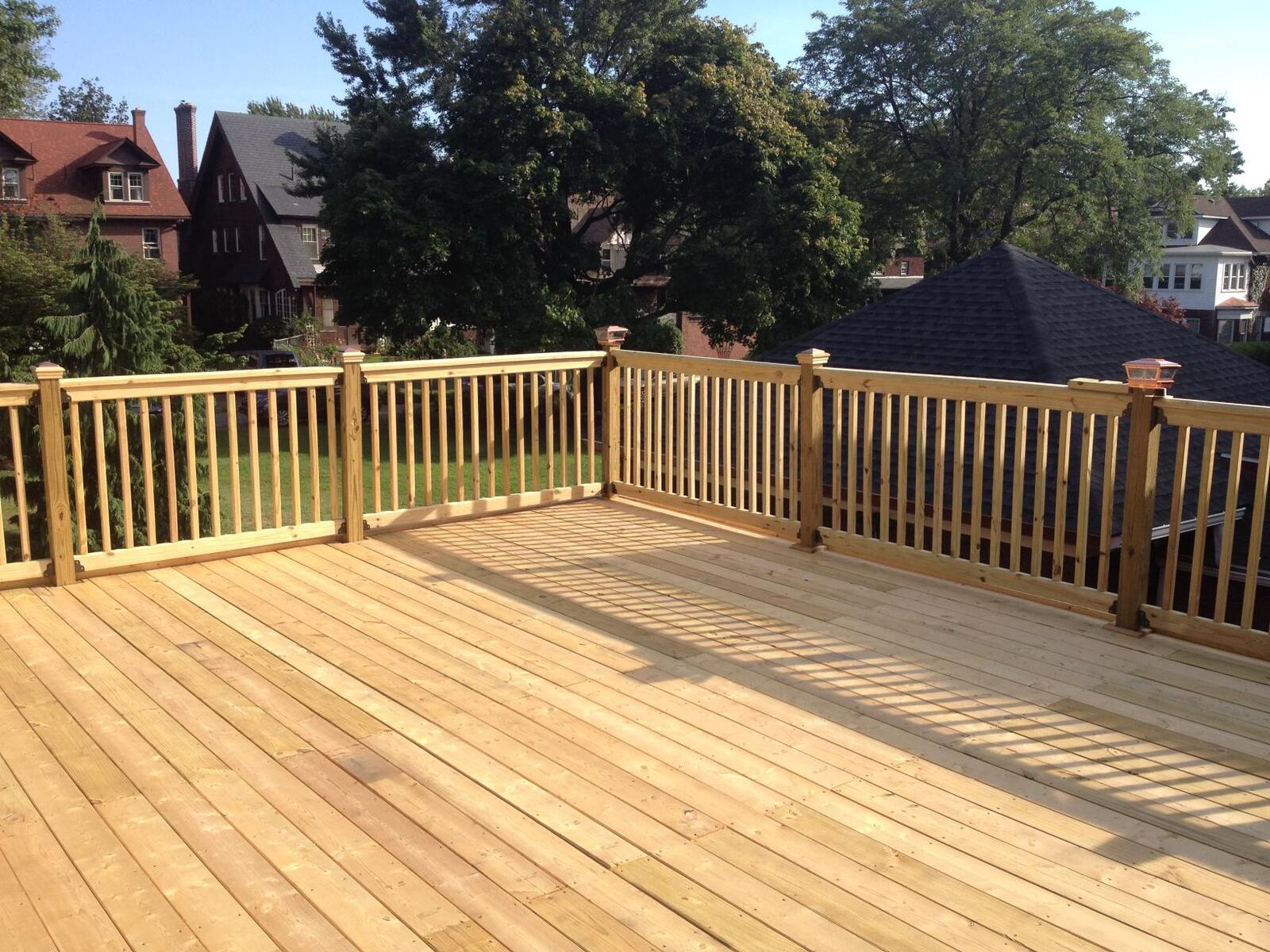Custom deck construction — Green Grass Landscape, Chicago's western suburbs