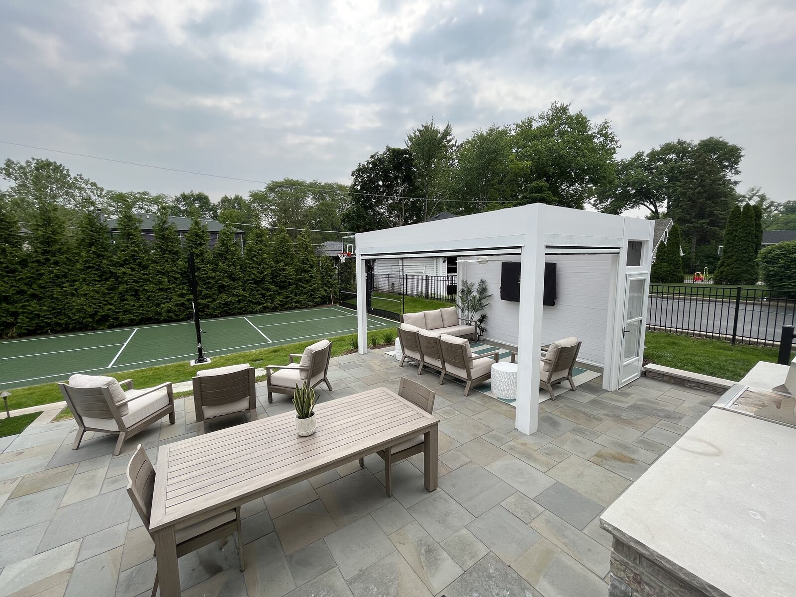 Pergola and pavilion installation — Green Grass Landscape, Chicago's western suburbs