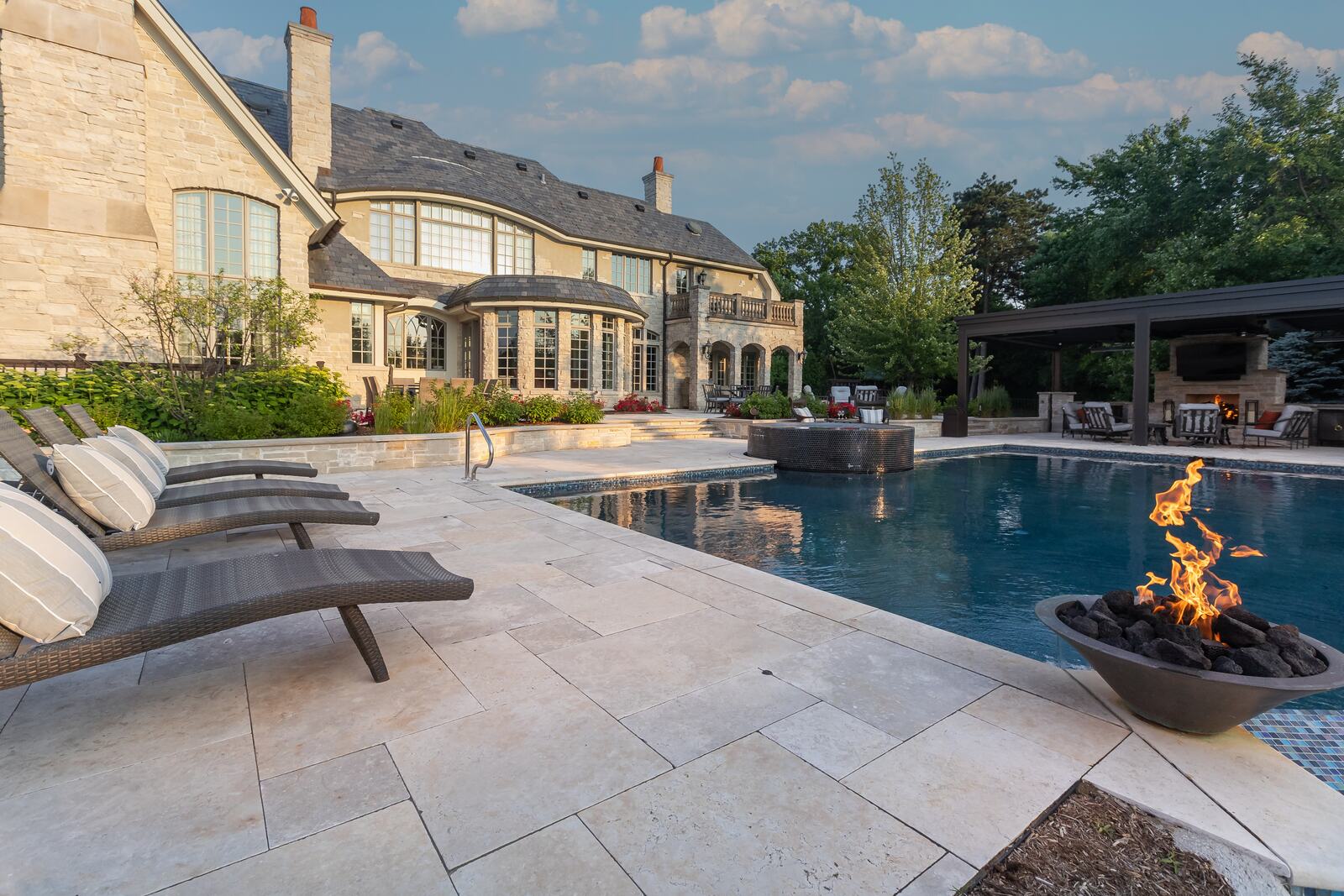 Pool and spa design — Green Grass Landscape, Chicago's western suburbs