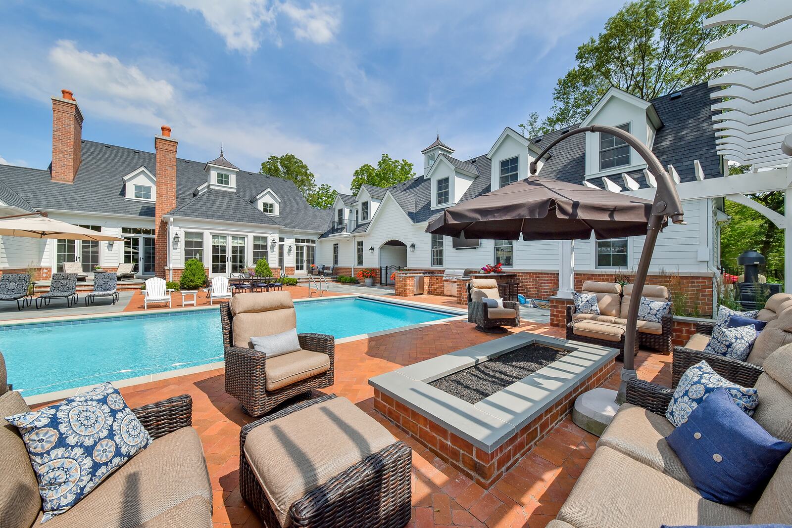 Pricing Calculator — Green Grass Landscape, Chicago's western suburbs