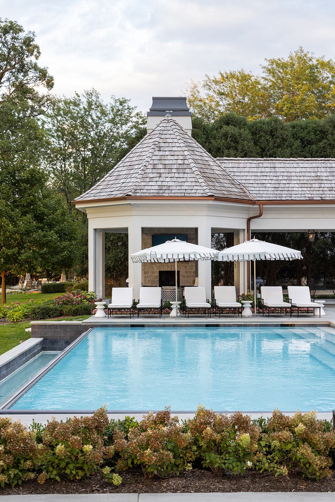 Pool and spa design — Green Grass Landscape, Chicago's western suburbs