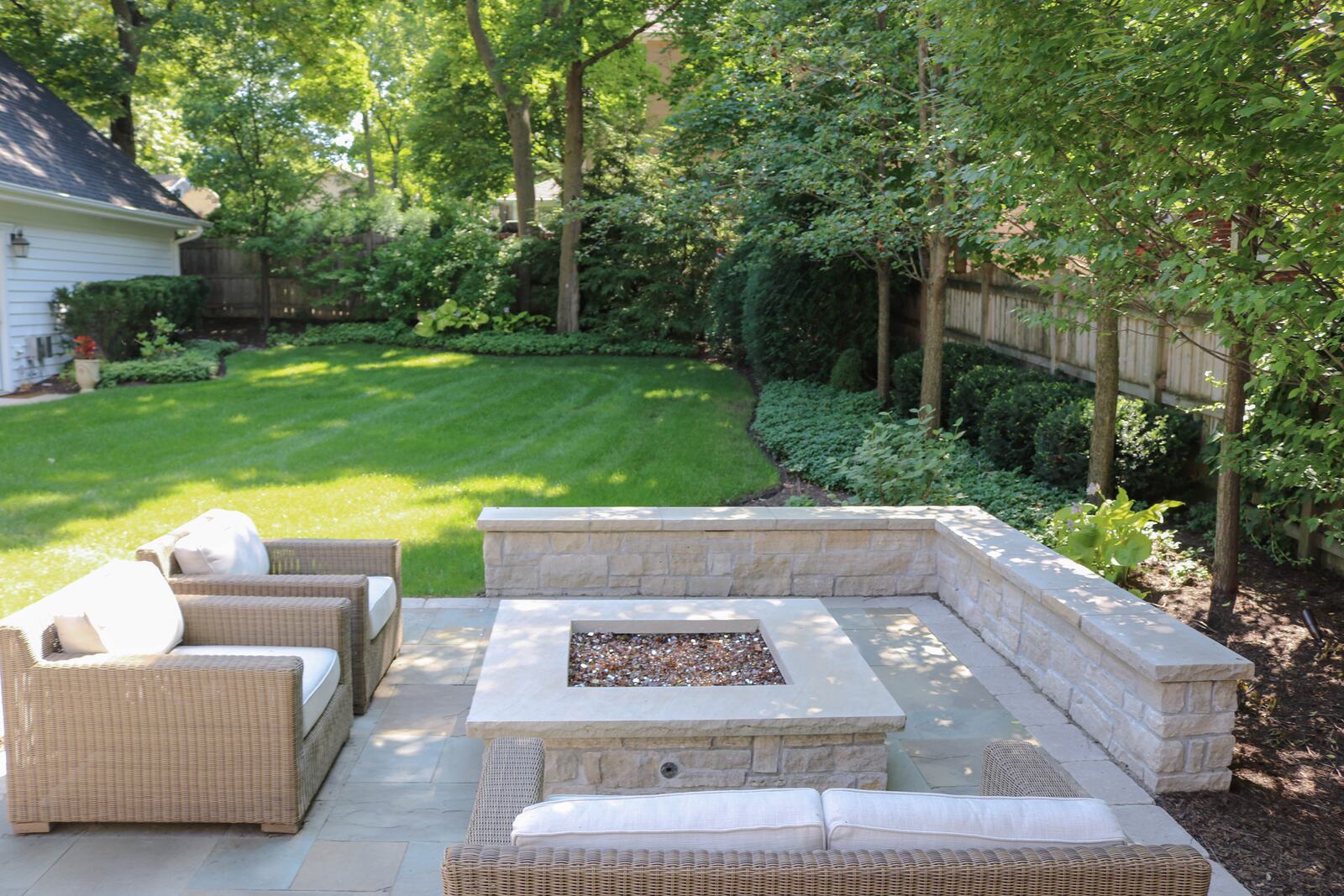 Landscape design and build in Clarendon Hills, IL
