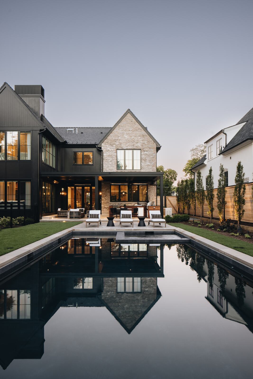 Contemporary Oasis — Green Grass Landscape, Chicago's western suburbs